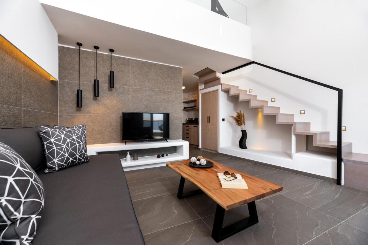 Neoma Luxury Suites Καρτεράδος Εξωτερικό φωτογραφία