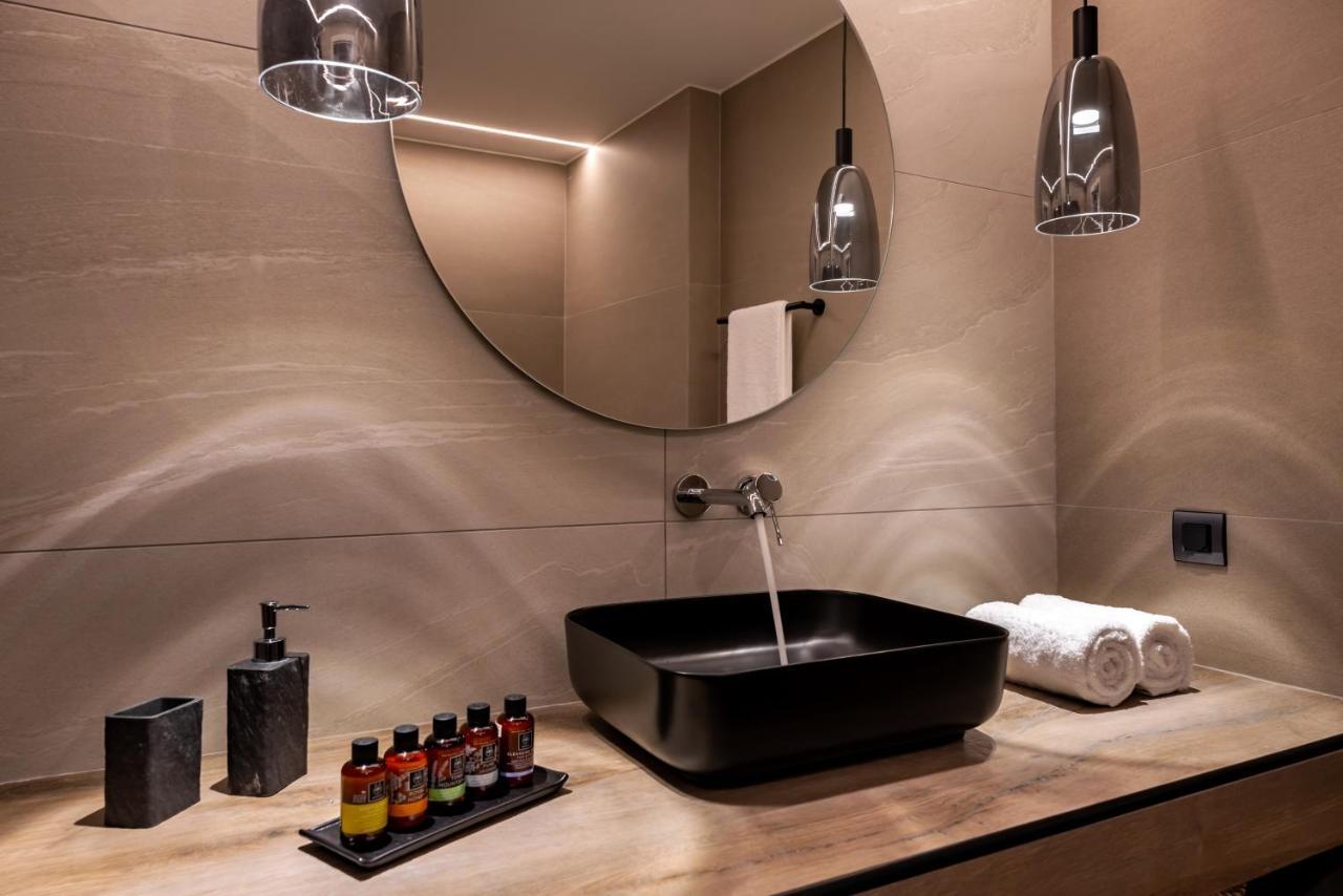 Neoma Luxury Suites Καρτεράδος Εξωτερικό φωτογραφία
