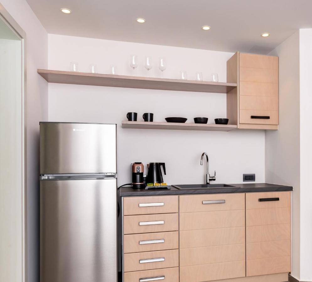Neoma Luxury Suites Καρτεράδος Εξωτερικό φωτογραφία