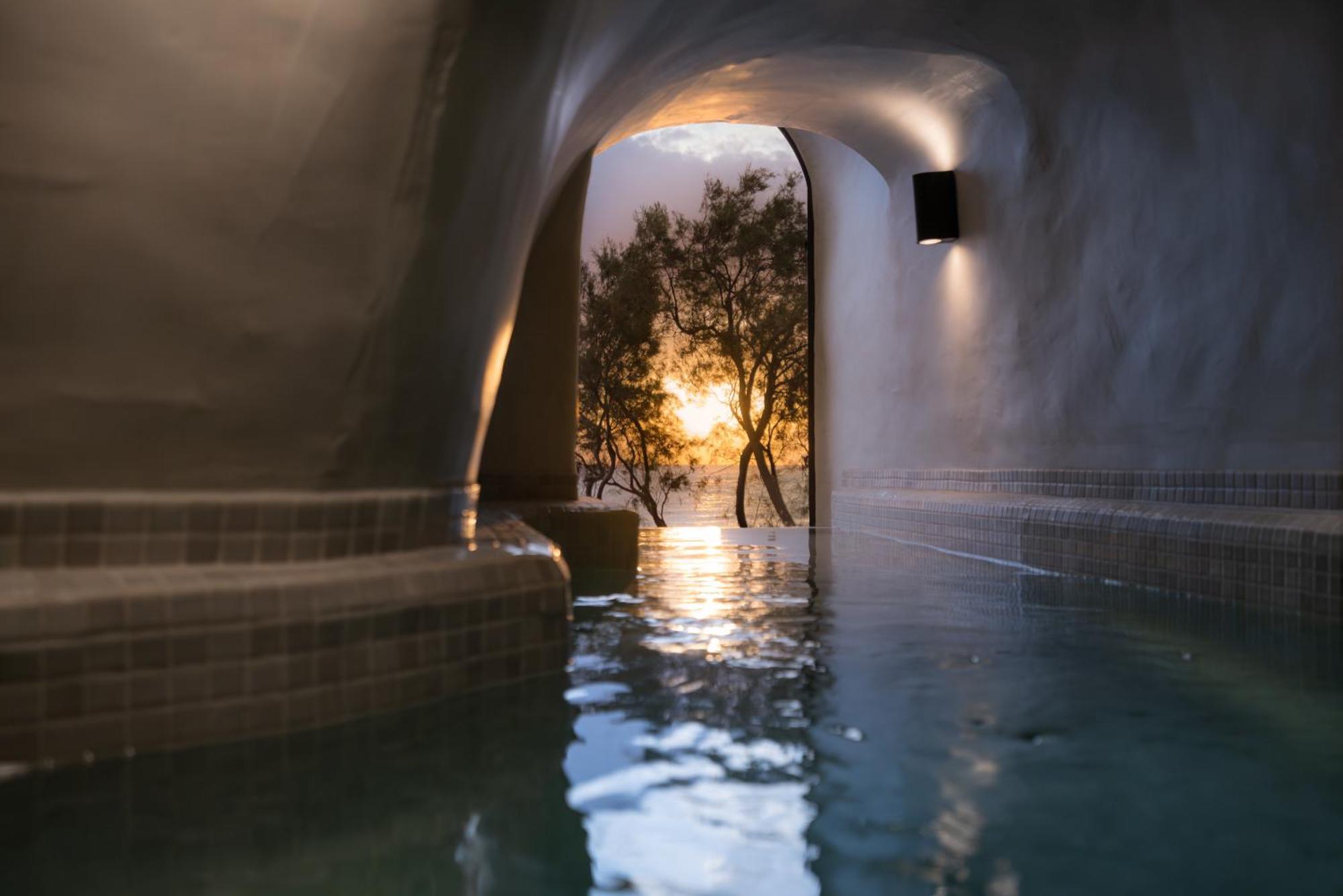 Neoma Luxury Suites Καρτεράδος Εξωτερικό φωτογραφία