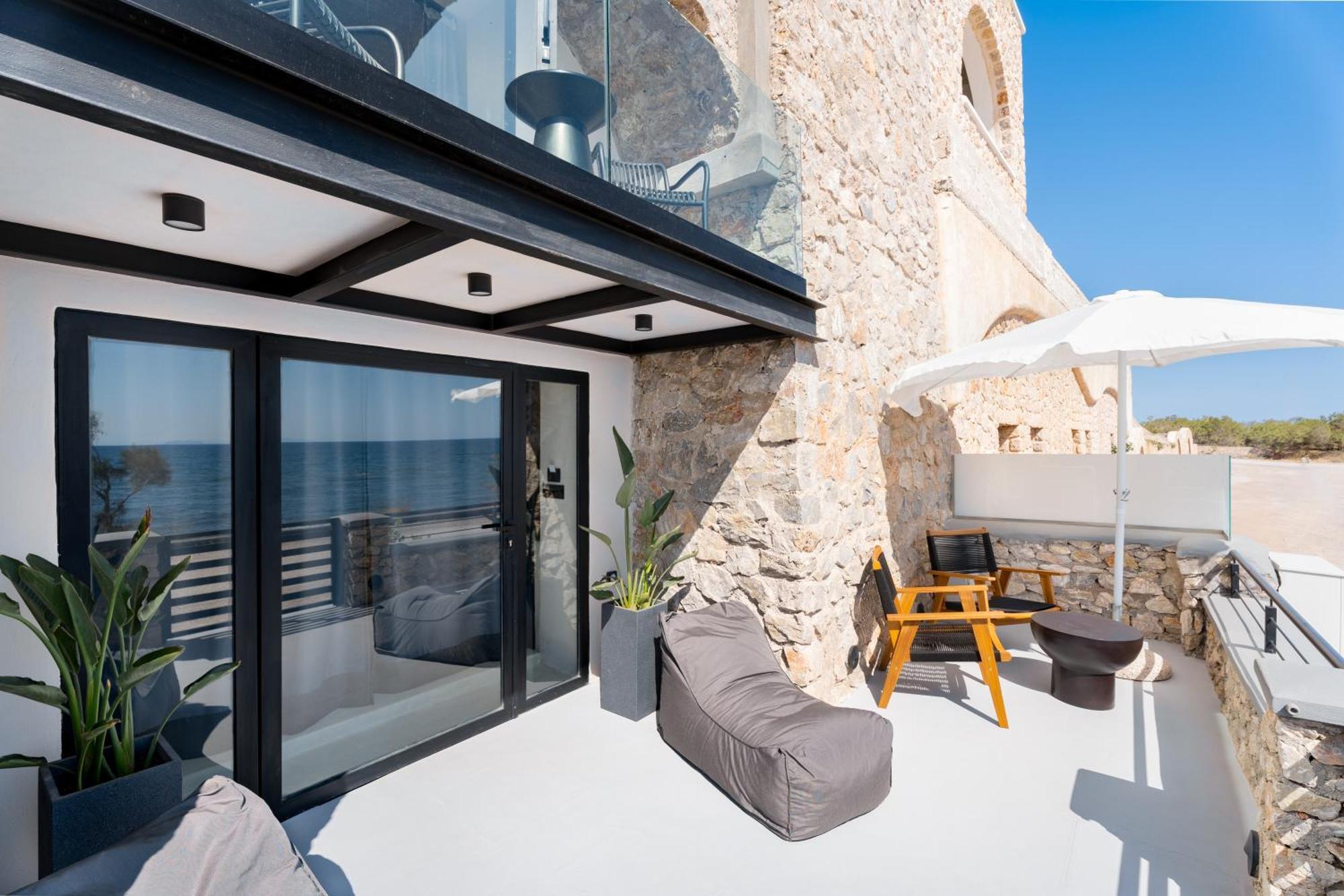 Neoma Luxury Suites Καρτεράδος Εξωτερικό φωτογραφία